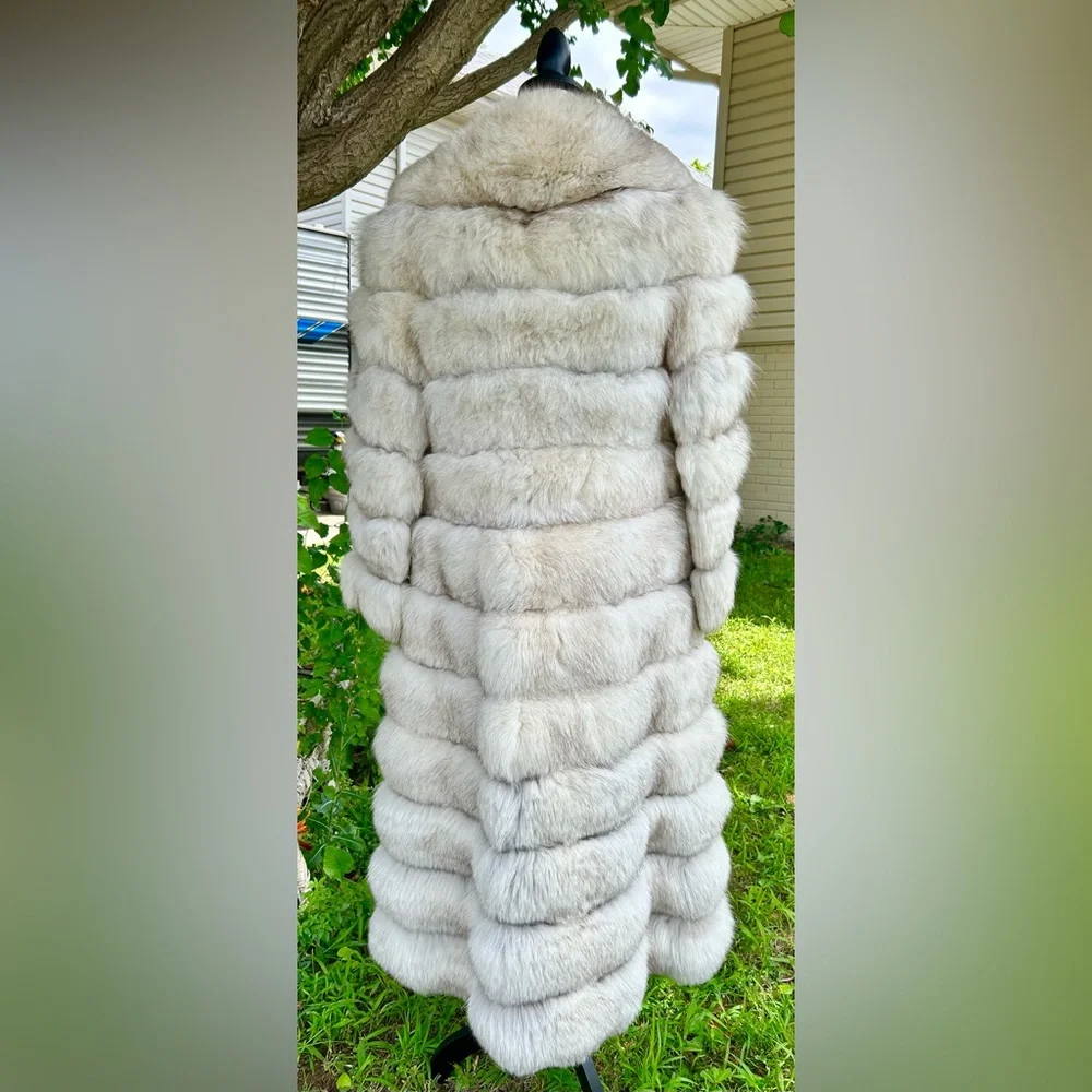 Genuine Natural Blue Fox 7/8 Horizontal Fur Coat - Picture 5 of 14